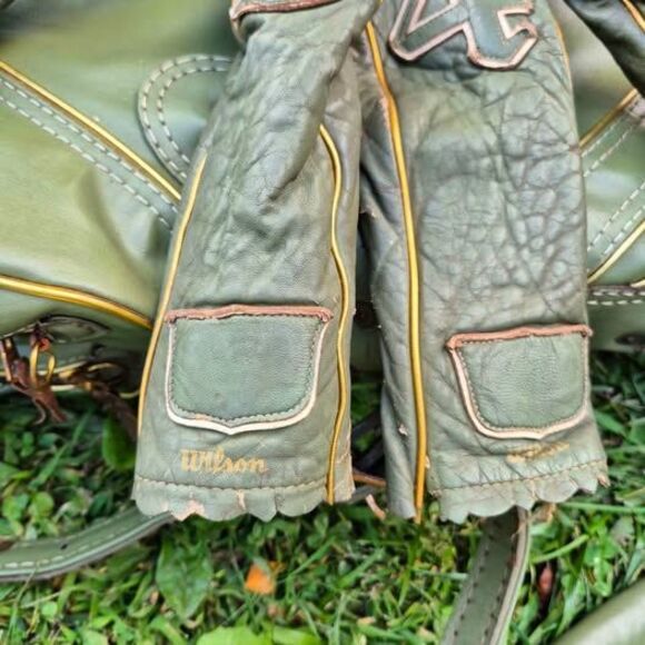 Vintage MacGregor Tourney Carry Golf Bag w/Strap & Vintage Wilson Headcovers - Picture 10 of 10